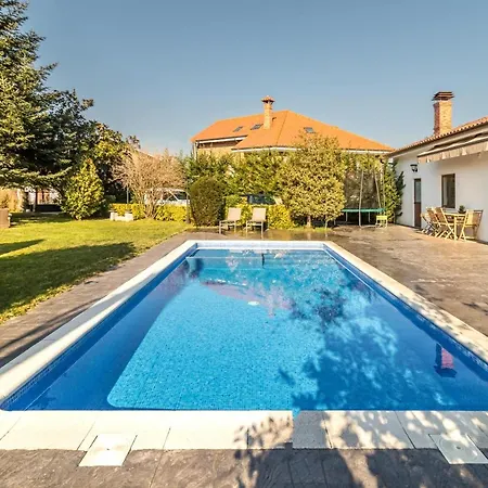 Impresionante Entre Mar Y Montana Holiday home