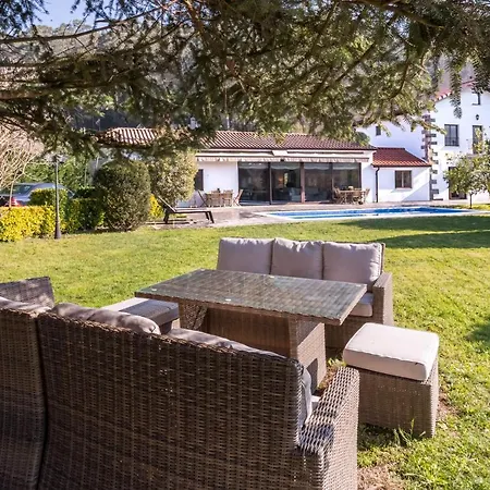 Impresionante Entre Mar Y Montana *