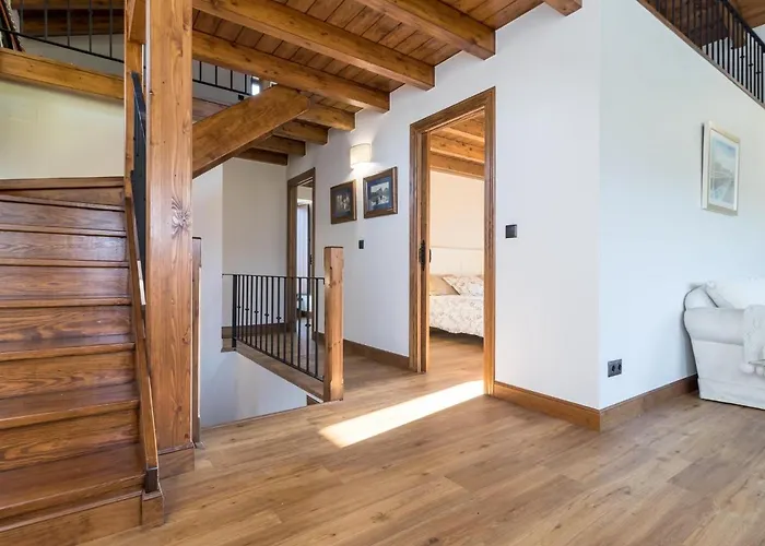 Impresionante Entre Mar Y Montana